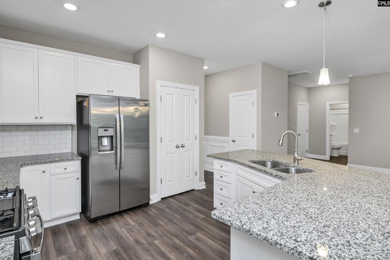 357 Southberry Way Photo 15