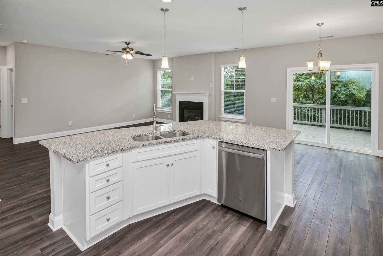 357 Southberry Way Photo 16