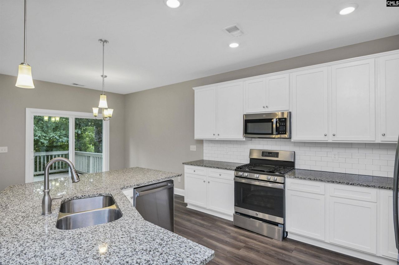 357 Southberry Way Photo 17