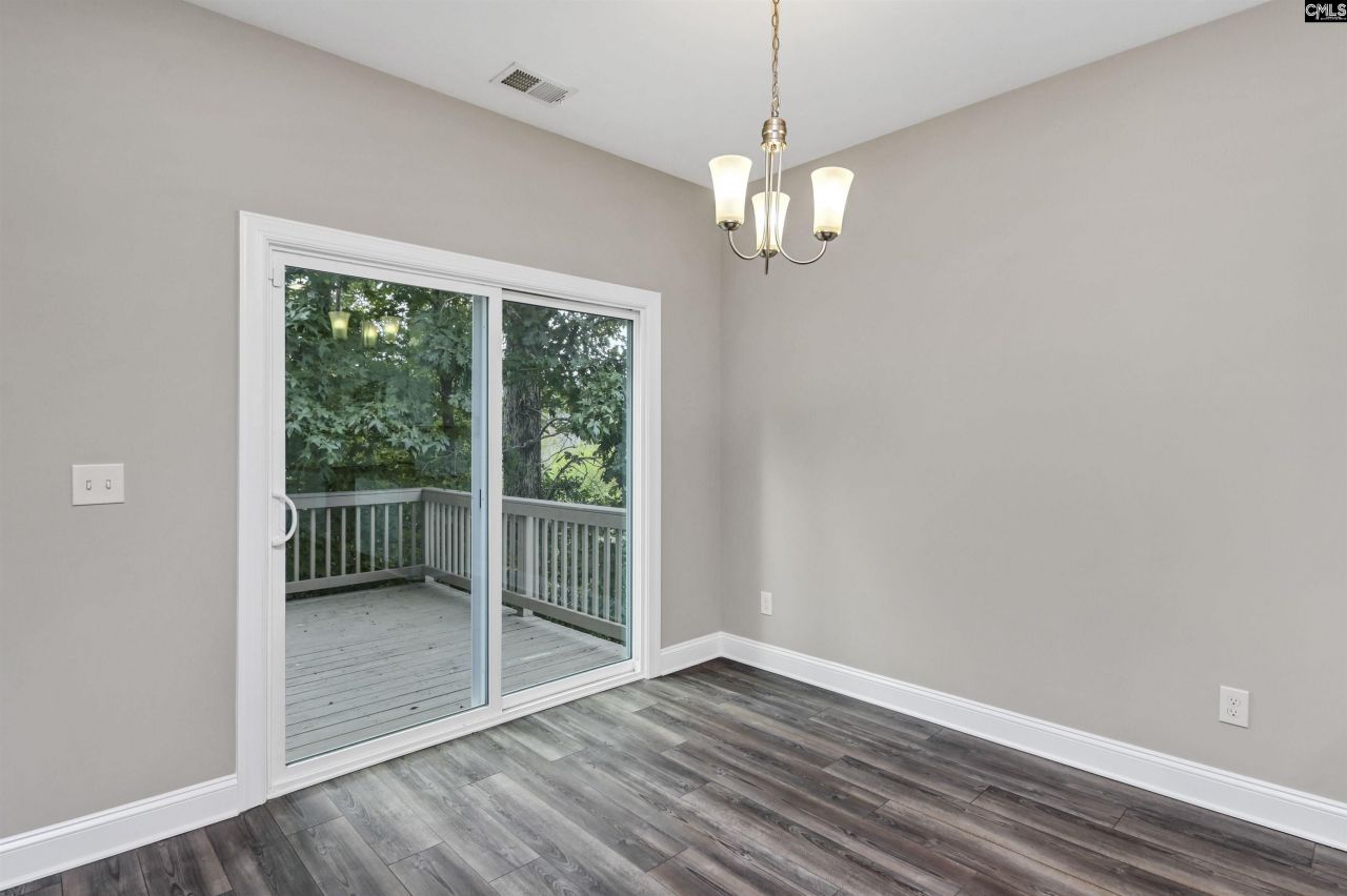 357 Southberry Way Photo 18