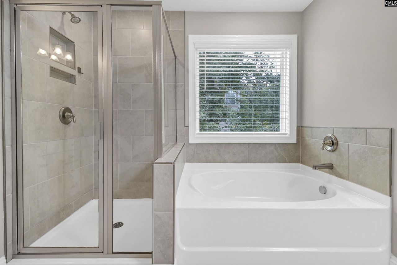 357 Southberry Way Photo 32