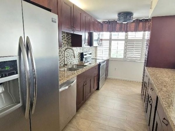 18061 Biscayne Blvd, Unit 301, Aventura, FL 33160