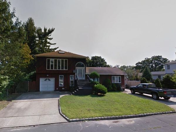 130 Claremont Ave, West Babylon, NY 11704