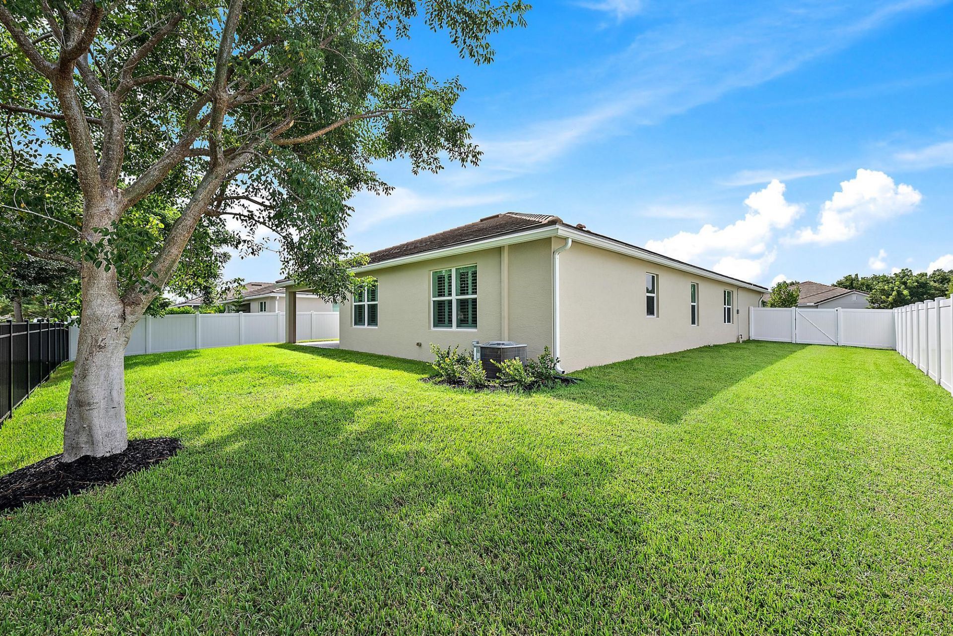 2570 SW Berry Park Circle, Palm City, FL 34990 Photo