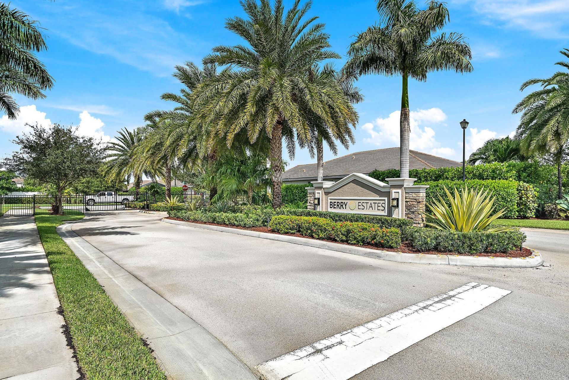 2570 SW Berry Park Circle, Palm City, FL 34990 Photo