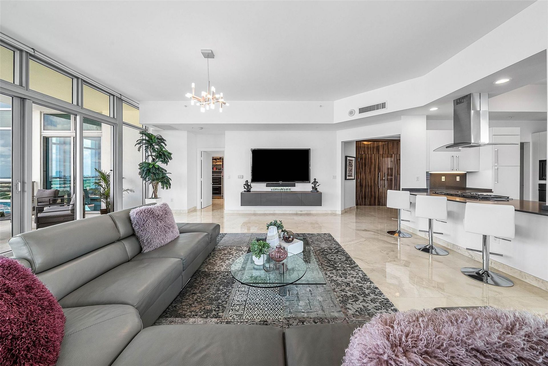 3535 S Ocean Drive, Unit 2605, Hollywood, FL 33019 Photo