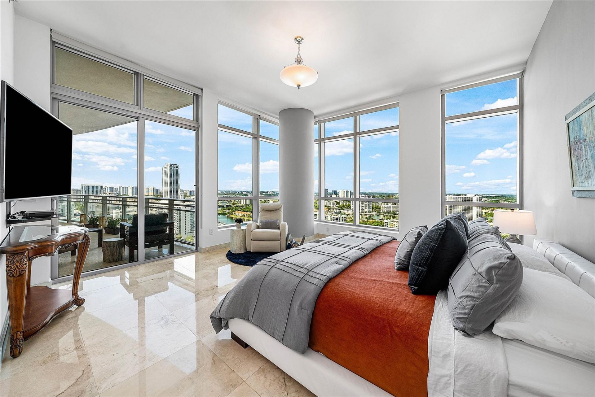 3535 S Ocean Drive, Unit 2605, Hollywood, FL 33019 Photo