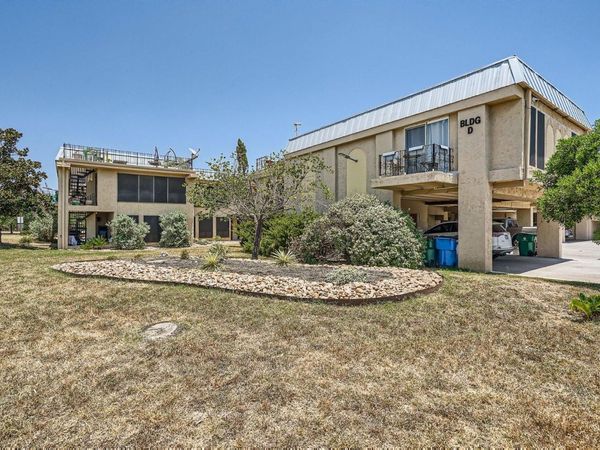 5918 Lago Vista WAY, Unit D-27, Lago Vista, TX 78645