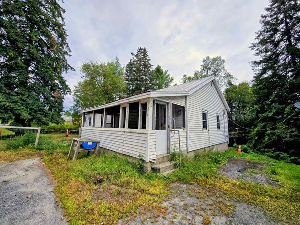 8574 Vermont Route 25, Corinth, VT 05040