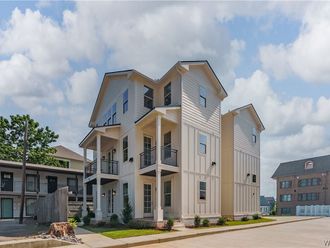 975 15th Avenue Tuscaloosa, AL 35401