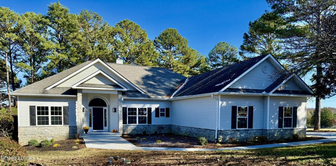 100 Quapaw Circle, Loudon, TN 37774 Main Photo