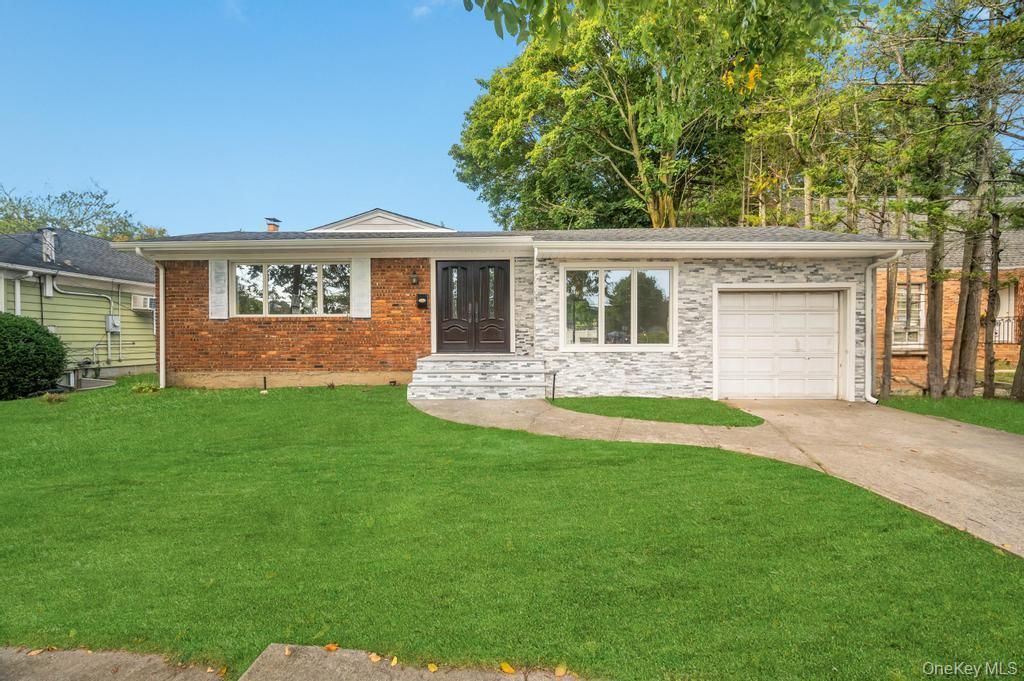 3771 Jerusalem Avenue, Seaford, NY 11783 Main Photo