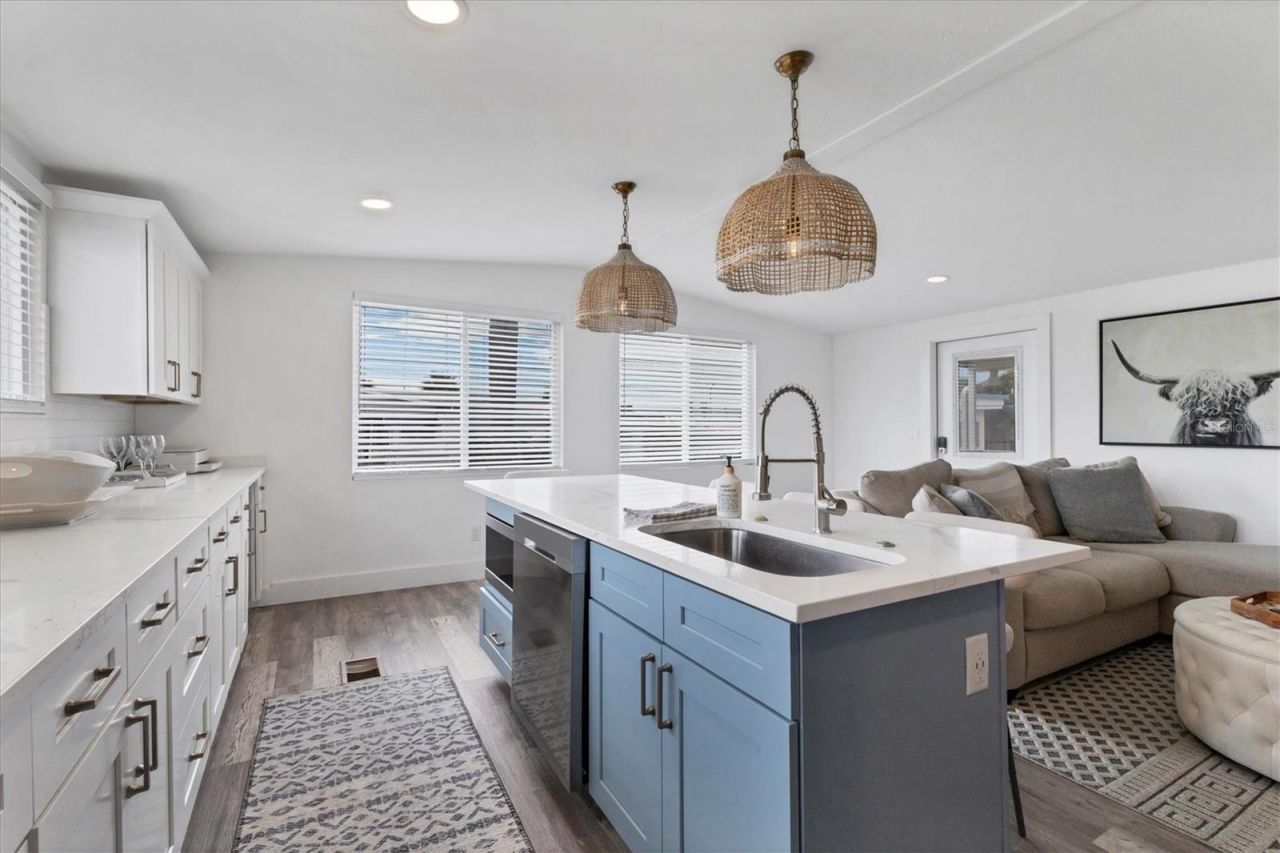 2009 Iowa Avenue, Bradenton, FL 34207 Photo