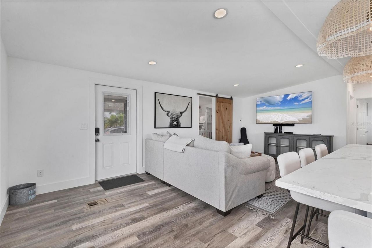 2009 Iowa Avenue, Bradenton, FL 34207 Photo