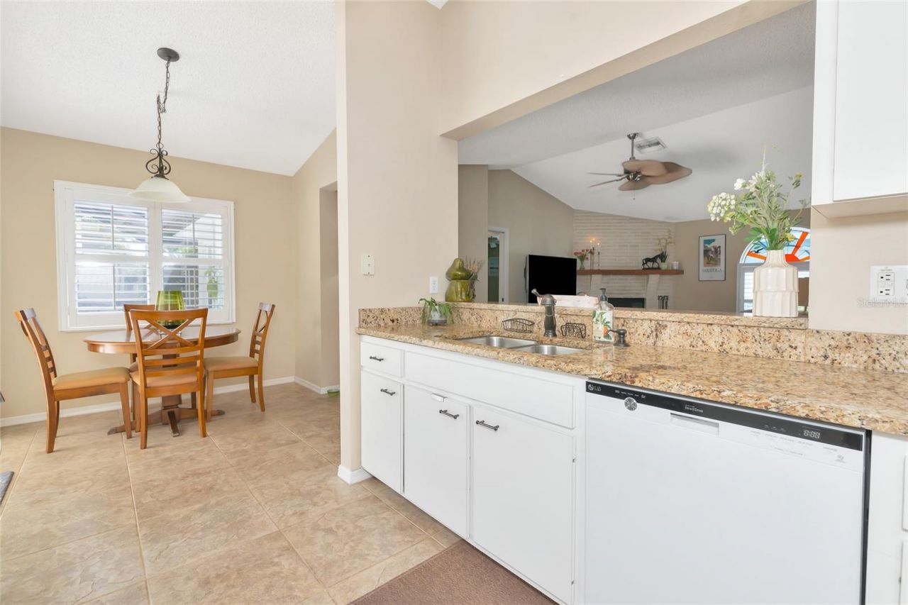 5717 28th Street E, Bradenton, FL 34203 Photo