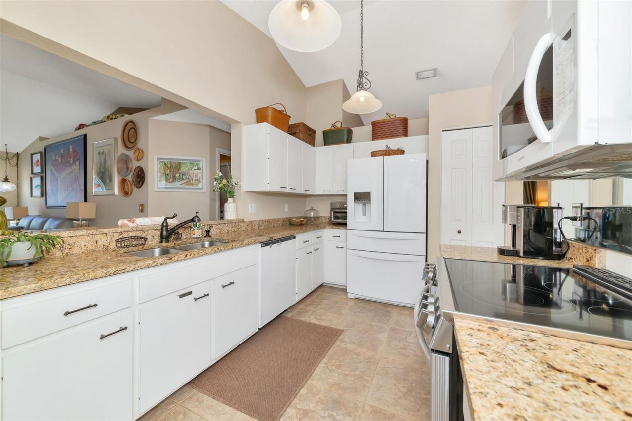 5717 28th Street E, Bradenton, FL 34203 Photo