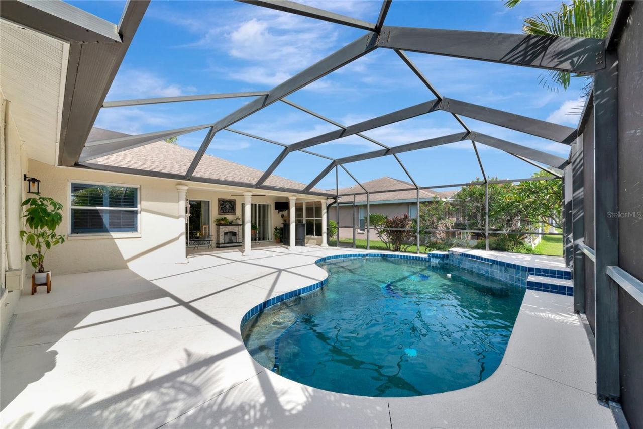 5717 28th Street E, Bradenton, FL 34203 Photo