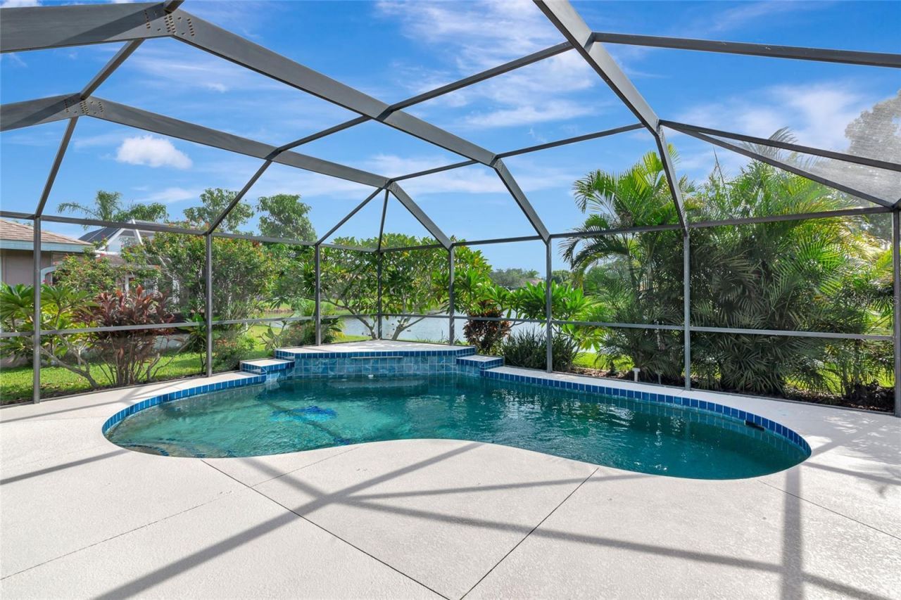 5717 28th Street E, Bradenton, FL 34203 Photo