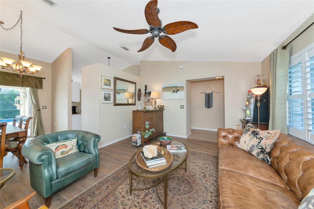 5717 28th Street E, Bradenton, FL 34203 Photo