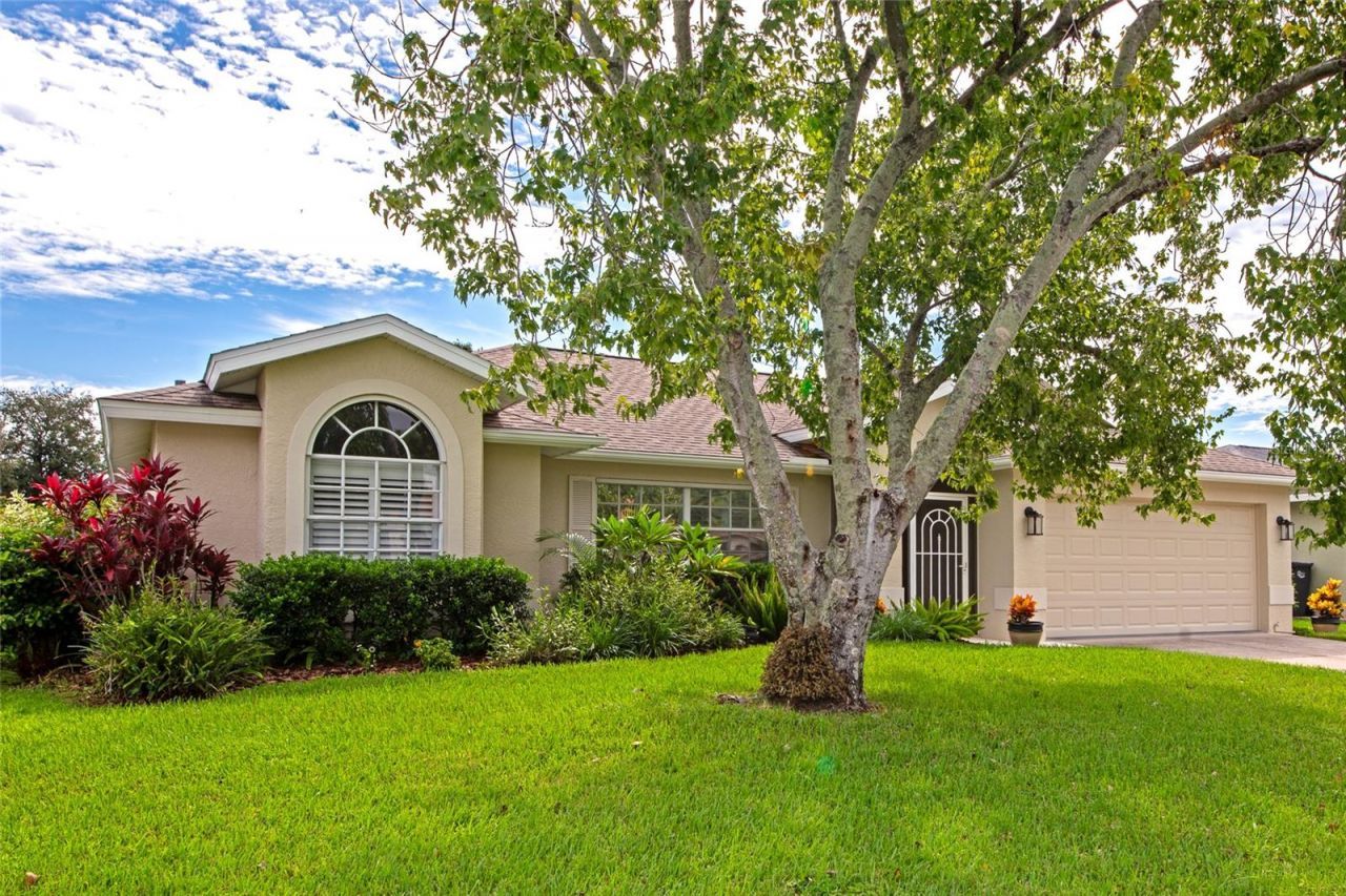 5717 28th Street E, Bradenton, FL 34203 Photo