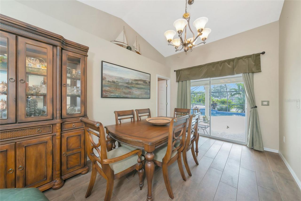 5717 28th Street E, Bradenton, FL 34203 Photo