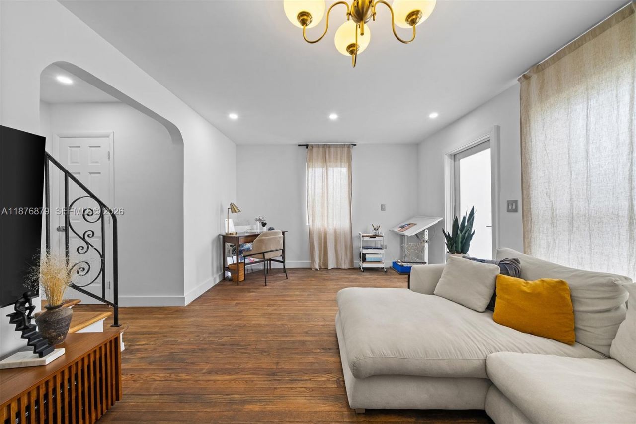 642 86th St, Miami Beach, FL 33141 Photo