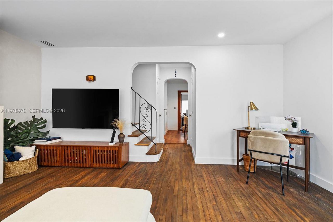 642 86th St, Miami Beach, FL 33141 Photo