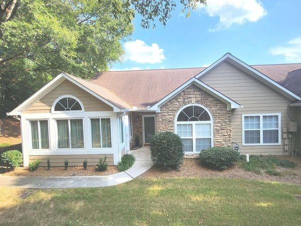 1906 KOLB FARM Circle, Marietta, GA 30008