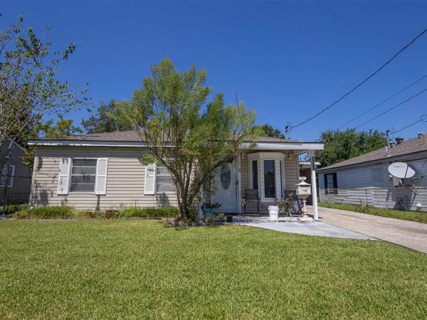 2803 Hinton Dr Drive, Lake Charles, LA 70615