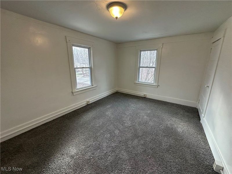 696 Gaylord Avenue, Brookfield Township, OH 44438 Photo 2