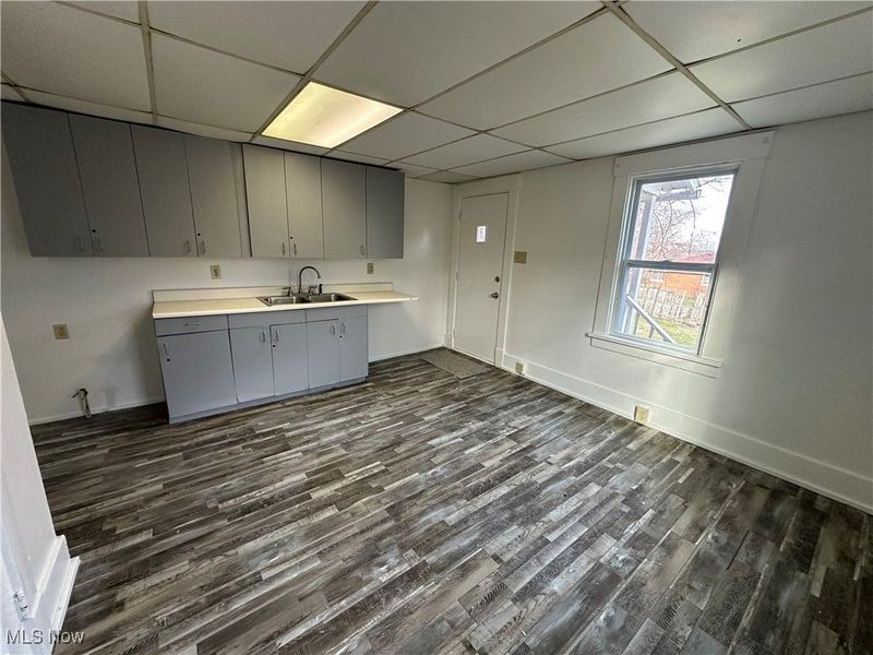 696 Gaylord Avenue, Brookfield Township, OH 44438 Photo 4