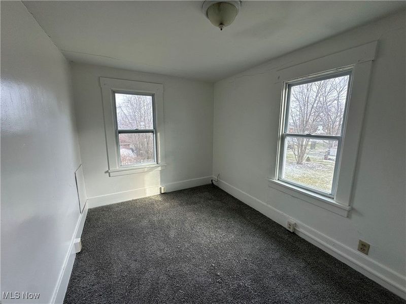 696 Gaylord Avenue, Brookfield Township, OH 44438 Photo 8