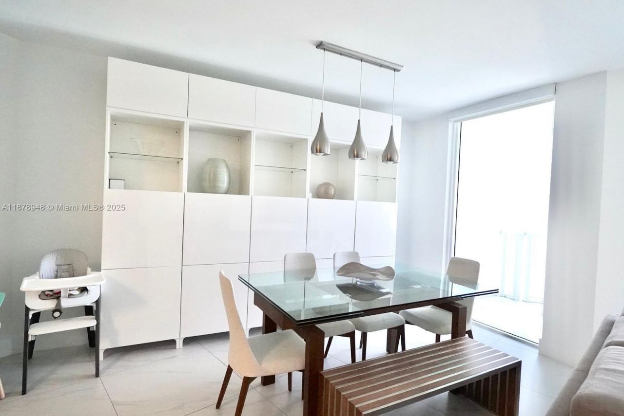 9821 E Bay Harbor Dr, Unit 502, Bay Harbor Islands, FL 33154 Photo