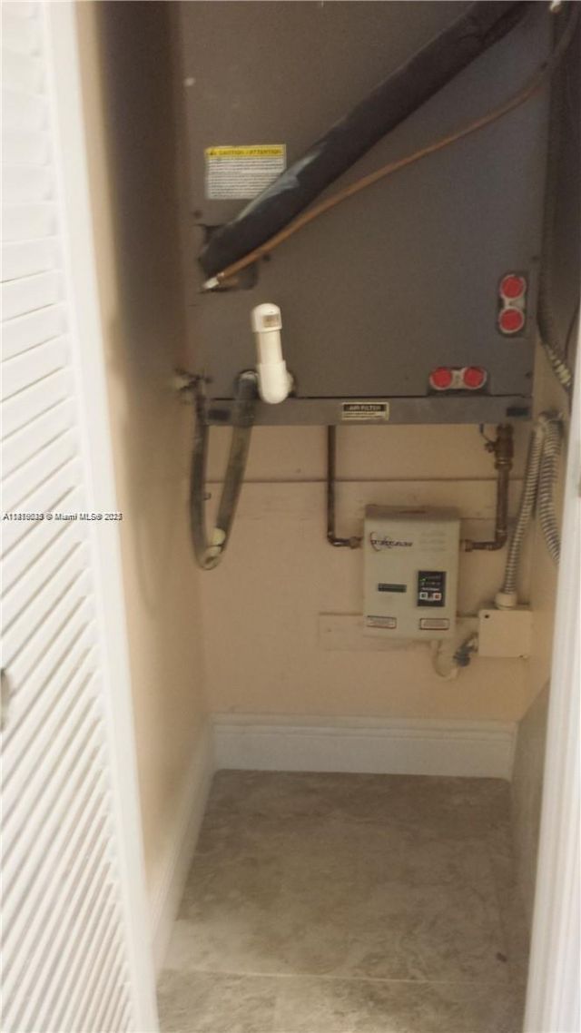 901 NE 14th Ave, Unit 407, Hallandale Beach, FL 33009 Photo