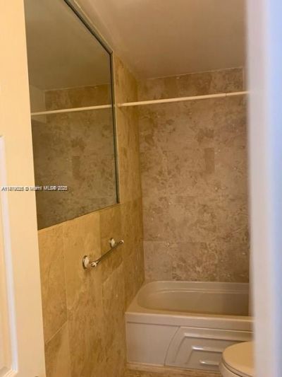 901 NE 14th Ave, Unit 407, Hallandale Beach, FL 33009 Photo