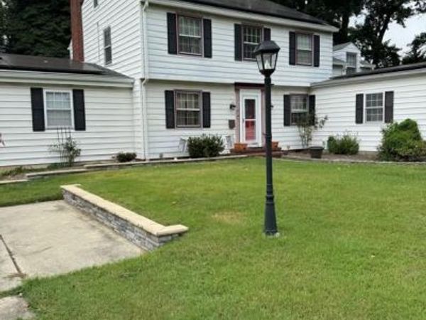 4 S GROVE STREET, CARNEYS POINT, NJ 08069