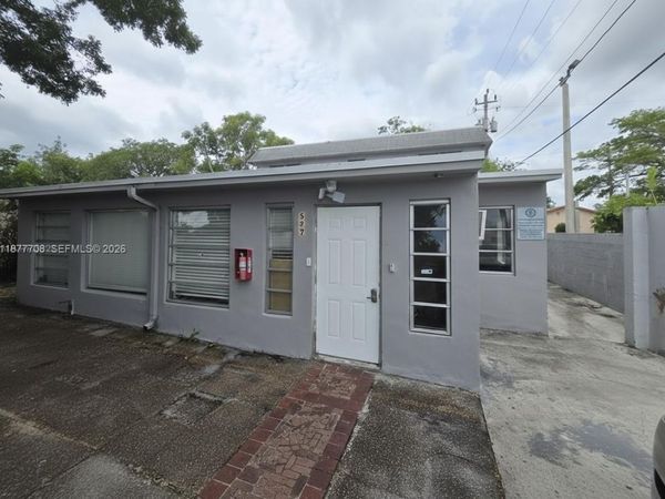 537 NW 20th Ave, Fort Lauderdale, FL 33311
