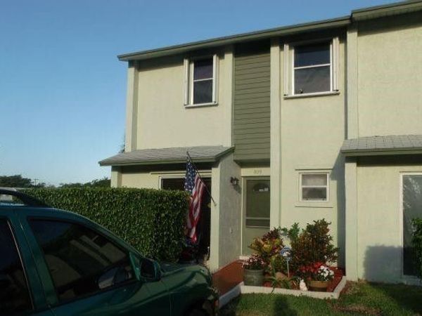 809 Crystal Lake Drive, Unit 809, Deerfield Beach, FL 33064