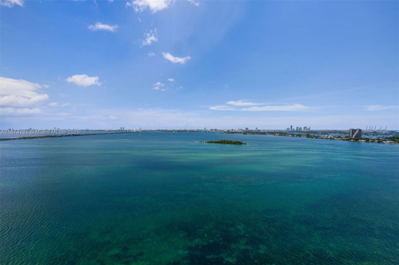 700 NE 24th St, Unit 2201, Miami, FL 33137 Photo