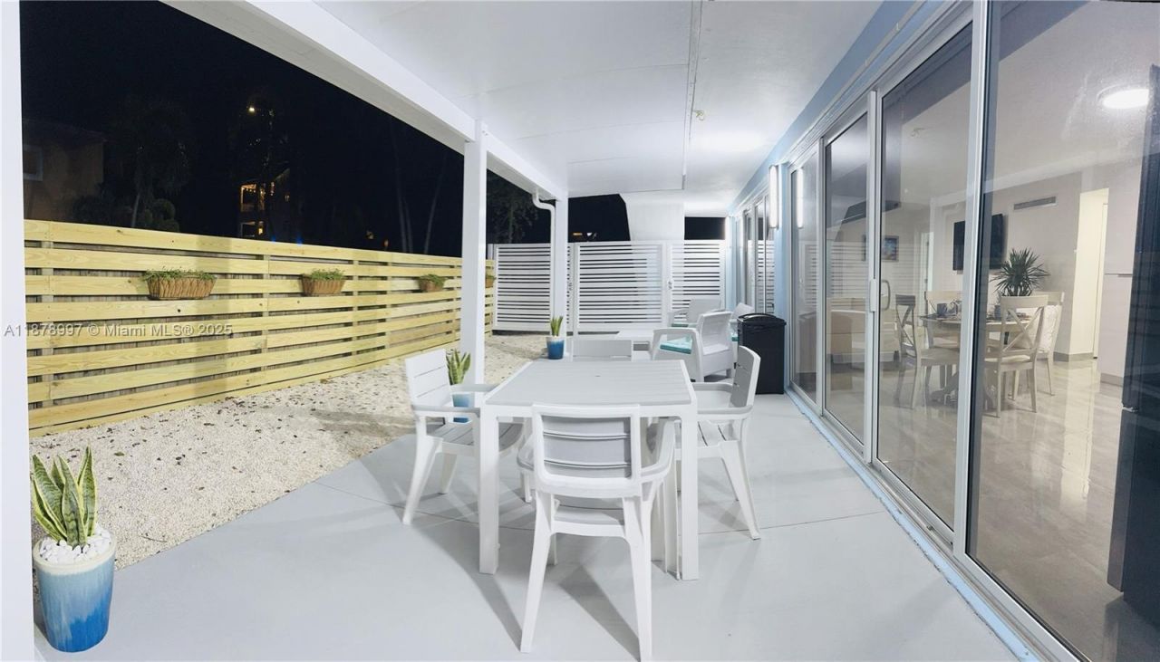 60 SE Marlin Ave, Key Largo, FL 33037 Photo