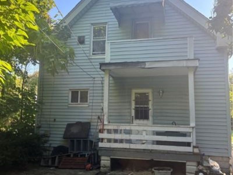 3452 E 104th Street, Cleveland, OH 44104 Photo 2