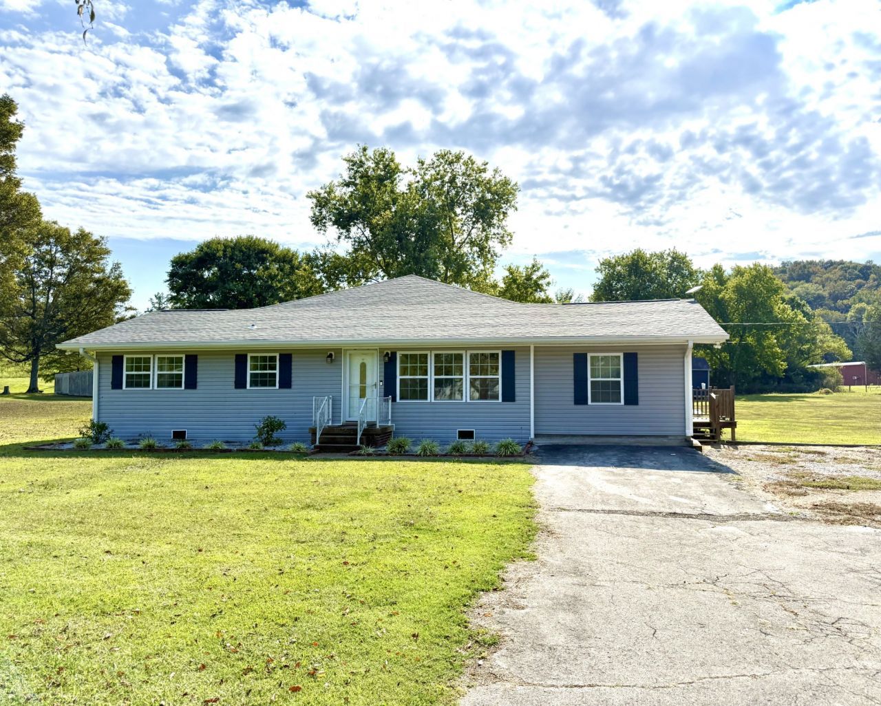 8941 Bethel Rd Prospect, TN 38477