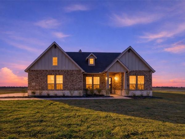 1030 County Road 200, Valley View, TX 76272