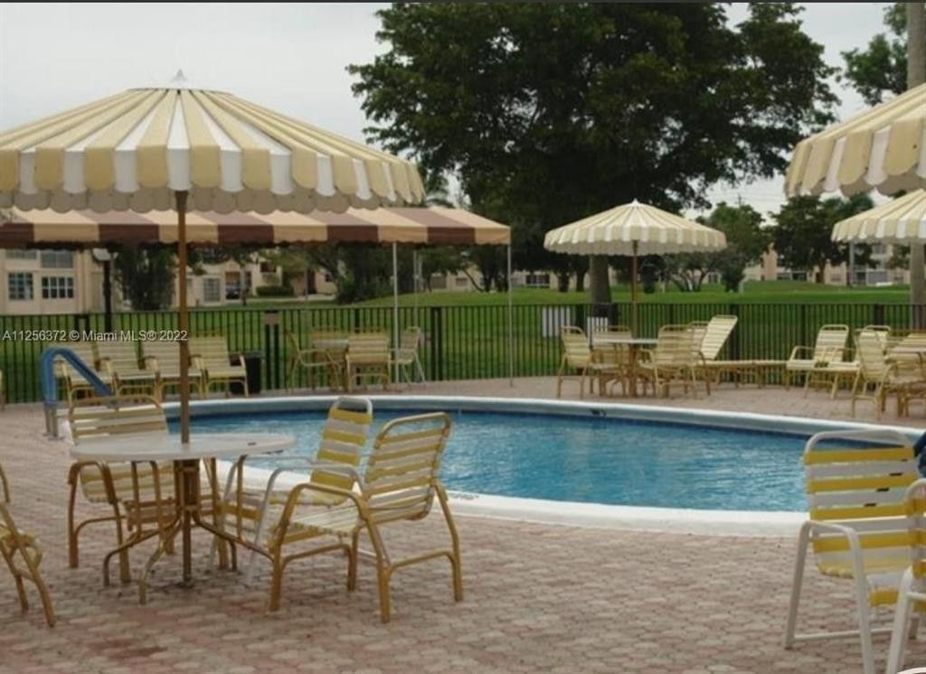 9481 Sunrise Lakes Boulevard, Unit 310, Sunrise, FL 33322 Photo