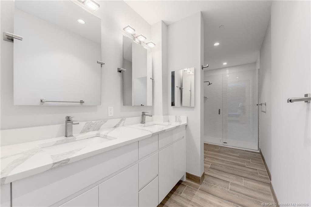 41 SW Seminole Street, Unit 305, Stuart, FL 34994 Photo