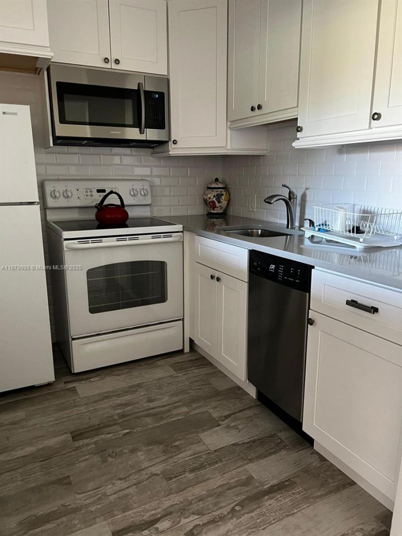 22 Brighton A, Unit 22, Boca Raton, FL 33434 Photo