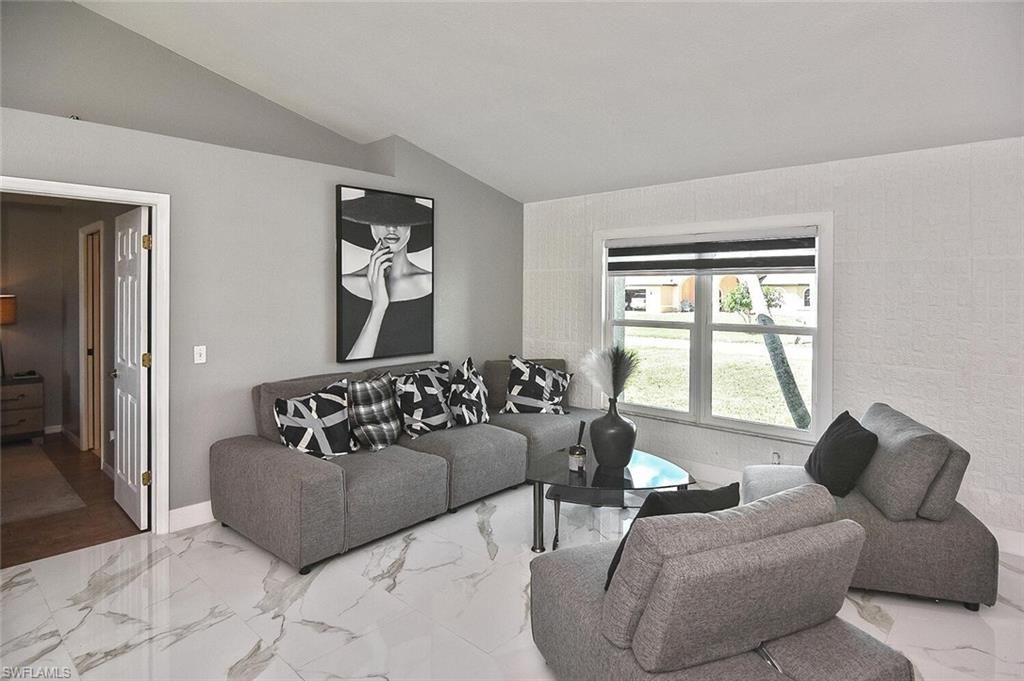 1713 NE 4th Ave, Cape Coral, FL 33909 Photo