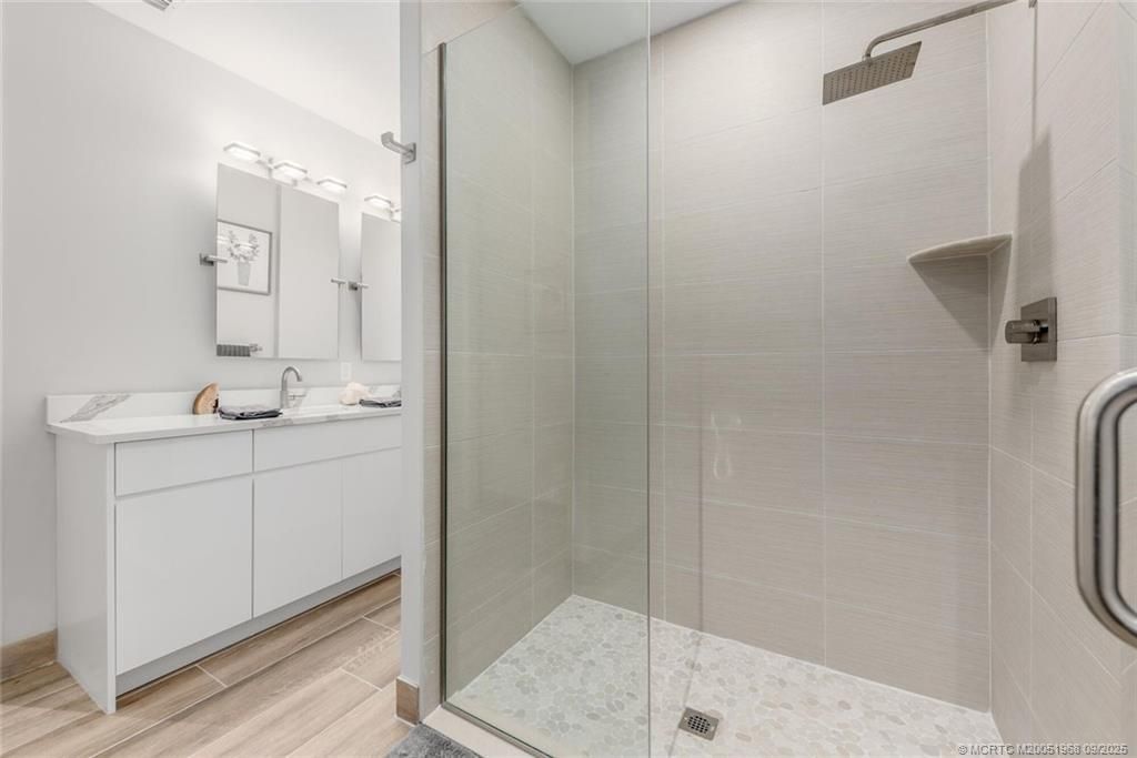 41 SW Seminole Street, Unit 410, Stuart, FL 34994 Photo