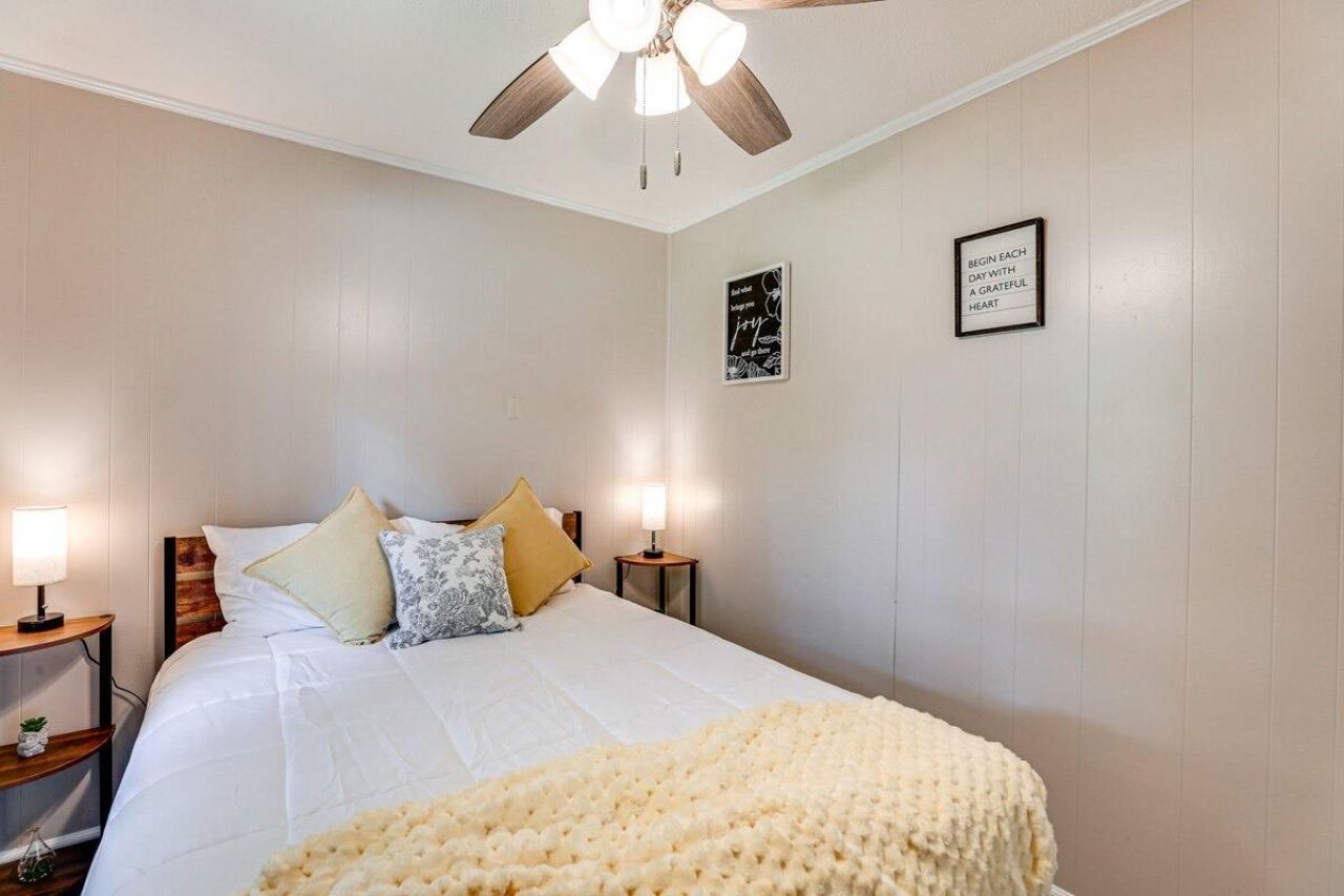 251 Industrial Road Photo 10