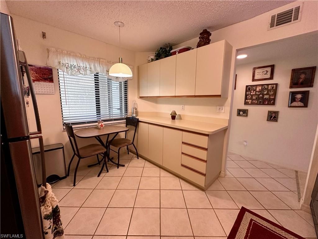 5708 Deauville Cir, Unit J101, Naples, FL 34112 Photo